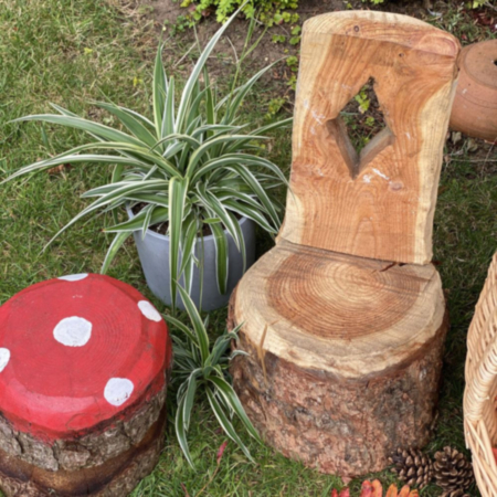 Early Years Wooden Small Knights of the Round Table and 4 Chairs