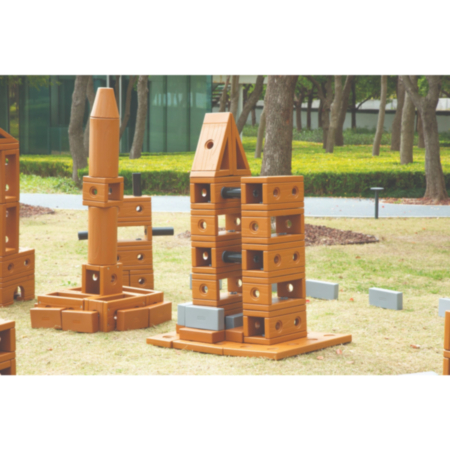 Indoor Outdoor Wooden Construction Blocks - Large Set (172 Pieces)