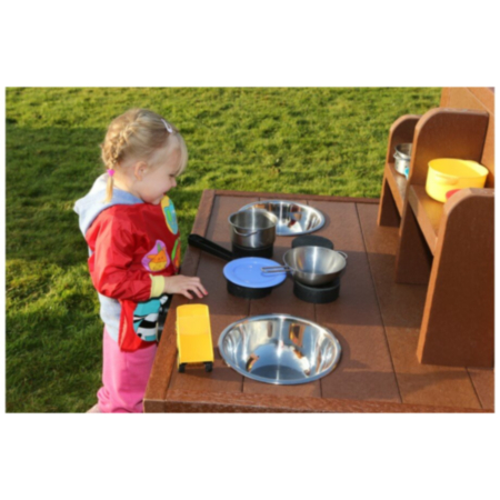 Early Years Outdoor Recycled Plastic Mud Kitchen