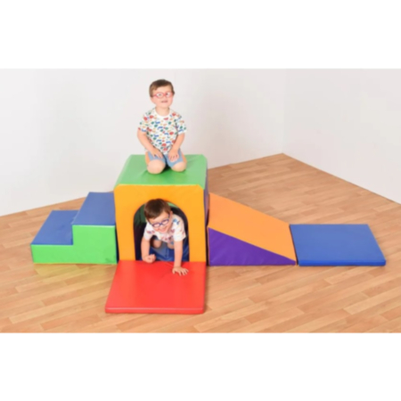 Playring Tunnel Climber