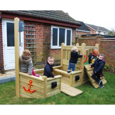 Children&#039;s Mini Pirate Ship Play Centre